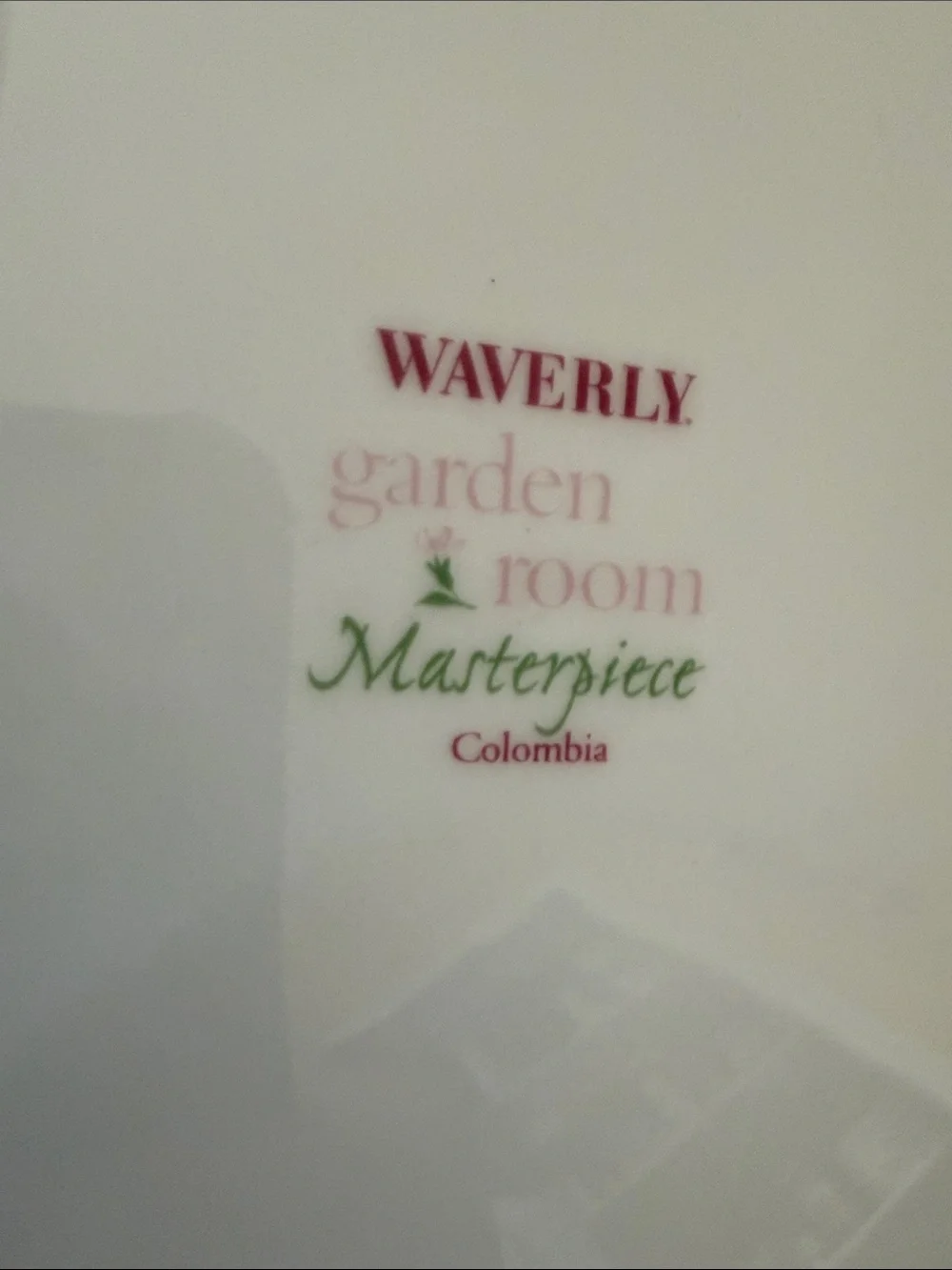 NWT Waverly Masterpiece “Garden Room” set of 2 dinner plates.